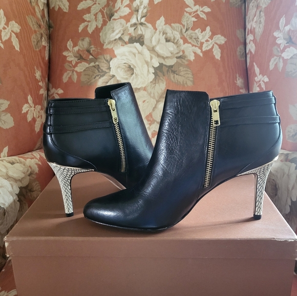 RARE COACH Black Leather Snake Printed Ankle Boots Heels NWT 9.5 - Picture 5 of 8